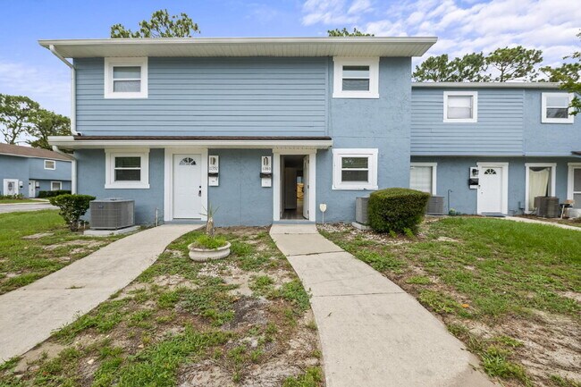11359 Bedford Oaks Dr in Jacksonville, FL - Building Photo - Building Photo