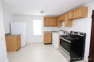 17 Margin St in Orono, ME - Building Photo - Building Photo