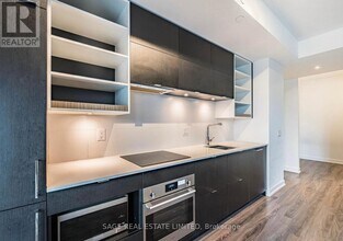 20-2320 Edward St in Toronto, ON - Building Photo - Building Photo