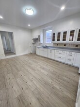 9-08 150th St in Queens, NY - Foto de edificio - Building Photo