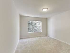 1761 Vallejo St-Unit -302 in San Francisco, CA - Building Photo - Building Photo