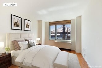 455 Main St in New York, NY - Building Photo - Building Photo