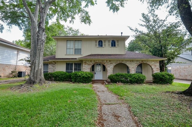 14106 Locke Ln in Houston, TX - Building Photo - Building Photo