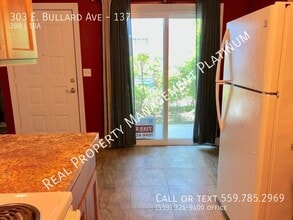 303 E Bullard Ave in Fresno, CA - Building Photo - Building Photo