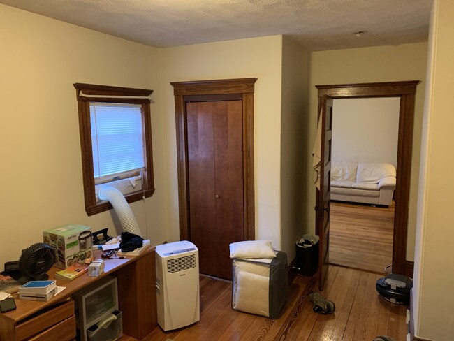 258 Boston Ave, Unit 3 in Medford, MA - Building Photo - Building Photo