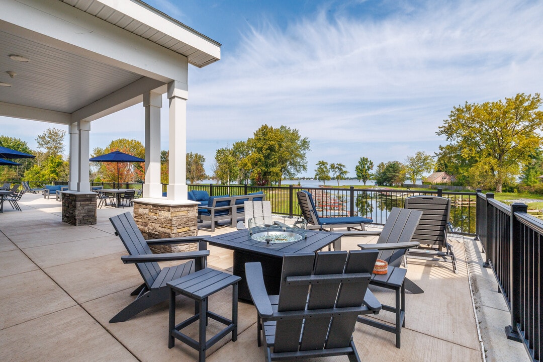LoSo Lakeside Apartments in Cicero, NY - Foto de edificio