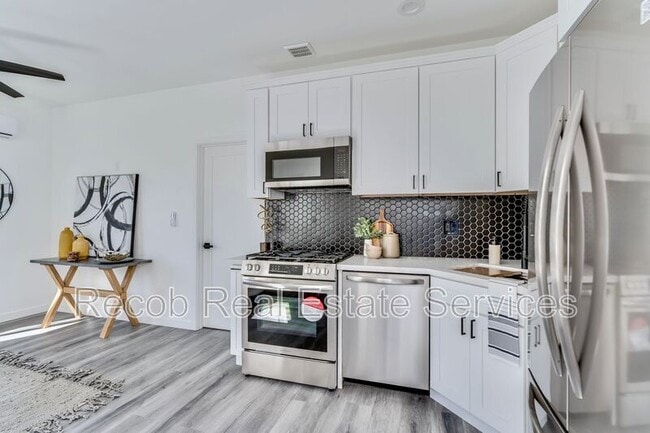 4506 Moraga Ave in San Diego, CA - Building Photo - Building Photo
