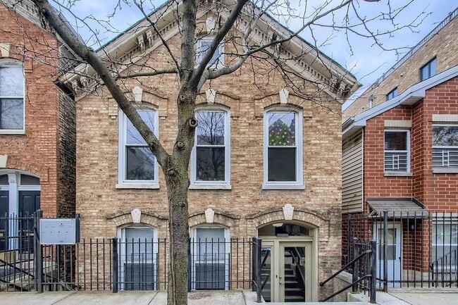 1629 W Julian St-Unit -1F in Chicago, IL - Building Photo - Building Photo