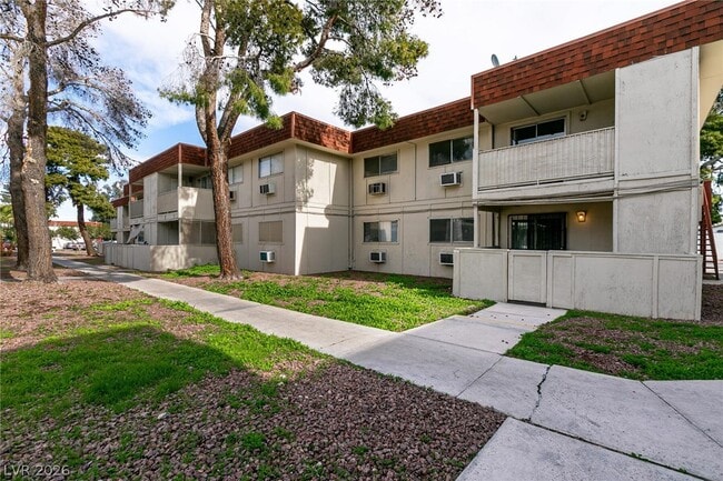 property at 5404 S Swenson St