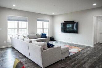 110 Belden Trl in Louisville, KY - Building Photo - Building Photo