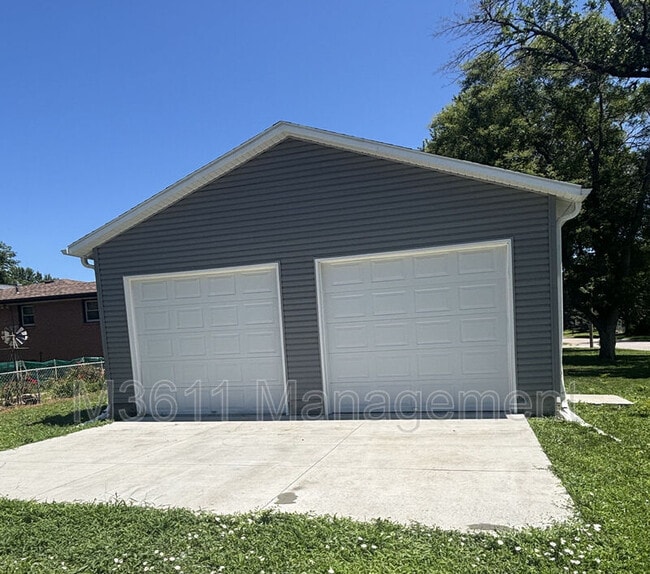 2903 N 43rd St in Lincoln, NE - Foto de edificio - Building Photo