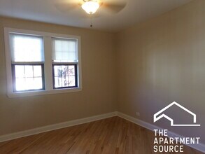 894 Green Bay Rd in Winnetka, IL - Building Photo - Building Photo