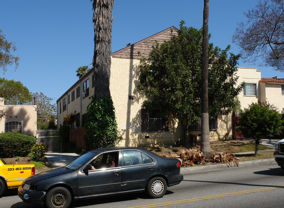 626-628 N Normandie Ave in Los Angeles, CA - Building Photo