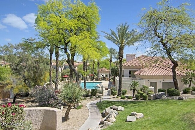 property at 1550 E Thunderbird Rd
