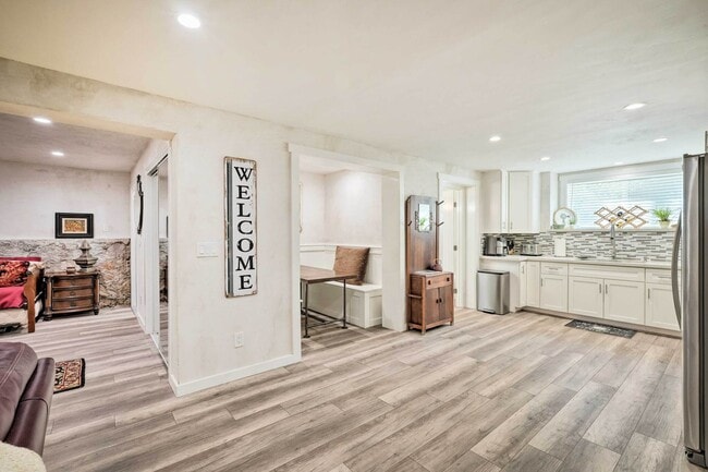 property at 303 Glenwood Rd