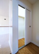 8218 Knox Ave, Unit 2A in Skokie, IL - Foto de edificio - Building Photo
