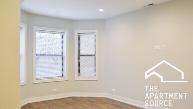 3818 N Sheffield Ave, Unit 2 in Chicago, IL - Foto de edificio - Building Photo