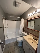 1643 Haslett Rd, Unit 1643 in East Lansing, MI - Building Photo - Building Photo