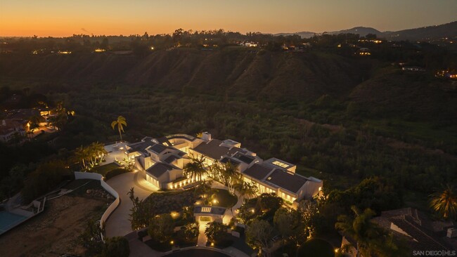 6002 Via Posada Del Norte in Rancho Santa Fe, CA - Building Photo - Building Photo