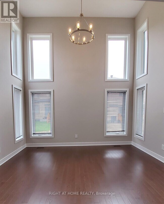 733 Twist Way in Ottawa, ON - Building Photo - Building Photo