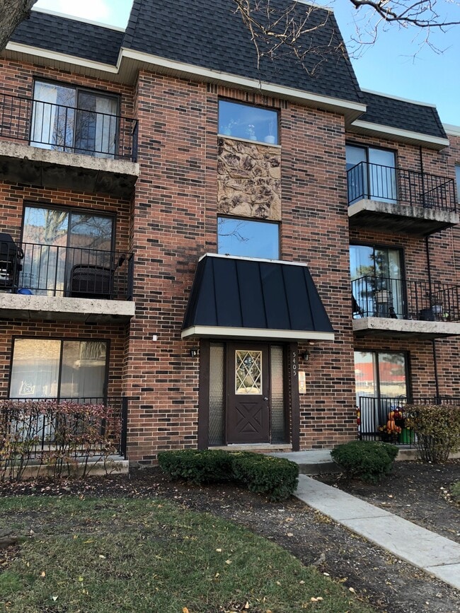 5405 Chateau Dr, Unit 5 in Rolling Meadows, IL - Building Photo - Building Photo
