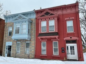 1 Pawling Ave in Troy, NY - Building Photo