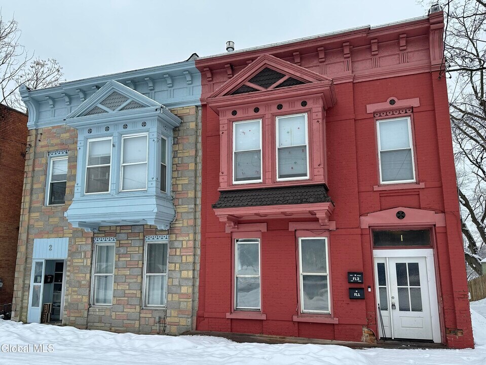 1 Pawling Ave in Troy, NY - Building Photo