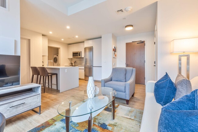 131 Seaport Blvd