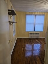 10-40 Neilson St in Queens, NY - Building Photo - Building Photo