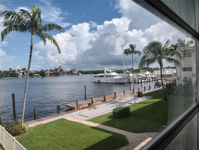 2727 Yacht Club Blvd in Fort Lauderdale, FL - Building Photo - Building Photo