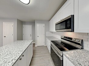 345 Hunslet Cir in Charlotte, NC - Foto de edificio - Building Photo