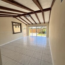 12144 SW 110th St Cir W in Miami, FL - Building Photo - Building Photo