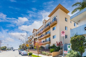 1255 Federal Ave in Los Angeles, CA - Building Photo - Building Photo