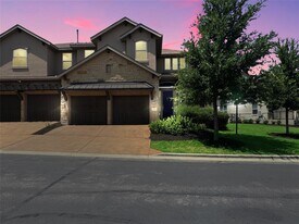 117 Beneteau Dr in Austin, TX - Building Photo