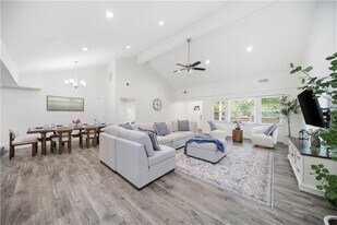 2477 McAfee Rd in Decatur, GA - Building Photo