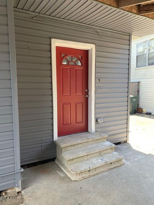 1409 10th St Photo