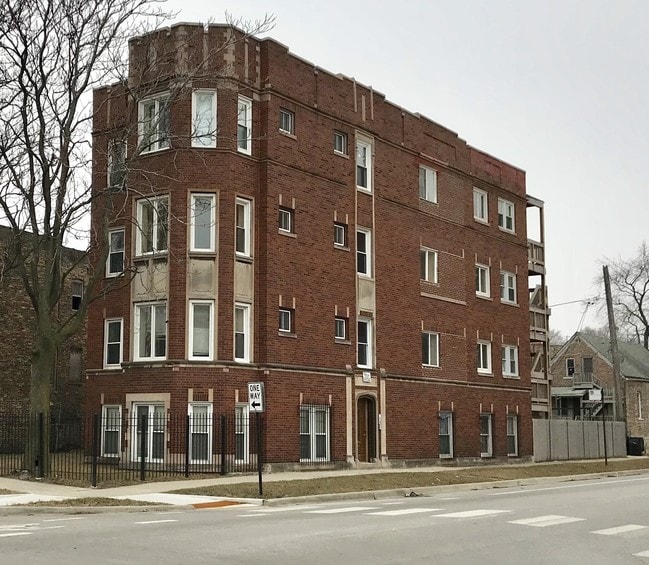 649 E Marquette Rd-Unit -1st Floor in Chicago, IL - Building Photo - Building Photo