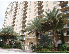 616 Clearwater Park Rd in West Palm Beach, FL - Building Photo