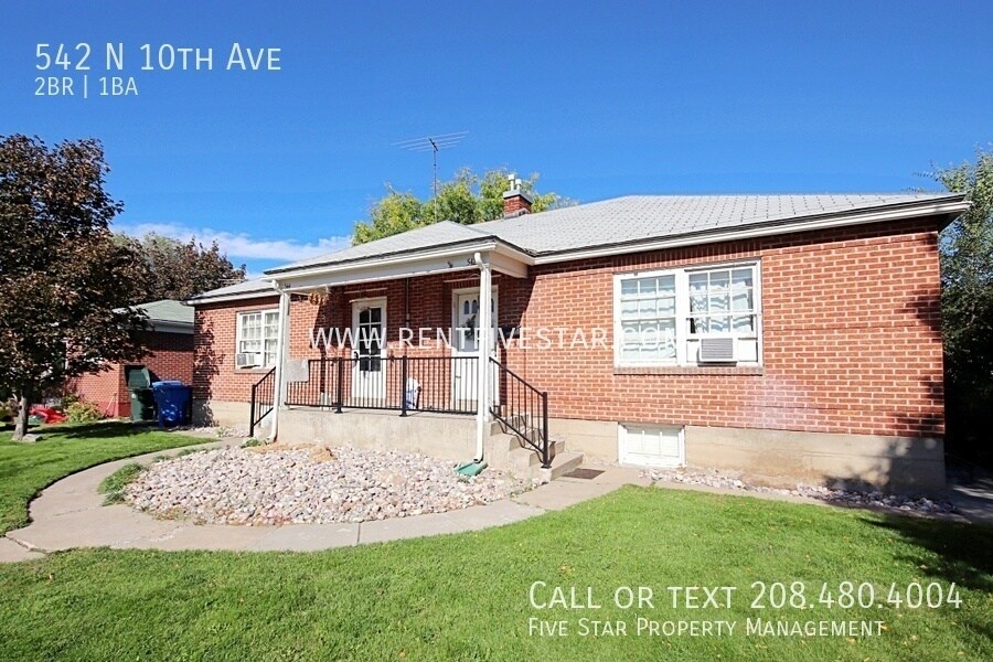 542 N 10th Ave in Pocatello, ID - Building Photo
