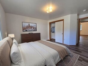 394 Maylea Pl in Canyonville, OR - Building Photo - Building Photo