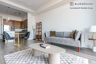 8421 Broad St, Unit FL22-ID1224 in McLean, VA - Foto de edificio - Building Photo