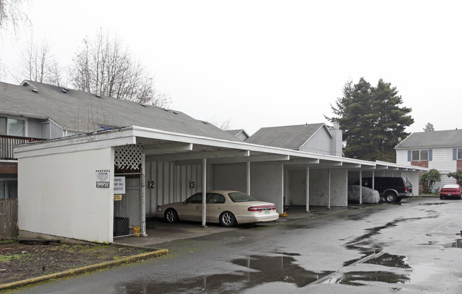 Alexander Apartments in Beaverton, OR - Building Photo - Building Photo