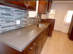 7723 Wish Ave in Van Nuys, CA - Building Photo - Building Photo