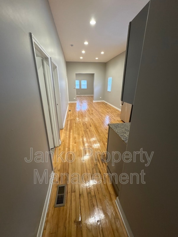 5906 S La Salle St in Chicago, IL - Building Photo - Building Photo