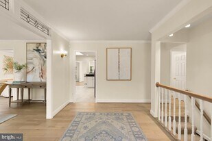 5001 Overlea Ct in Bethesda, MD - Building Photo