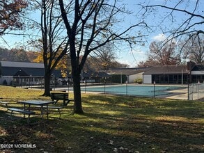 93 Arrowood Rd in Englishtown, NJ - Building Photo - Building Photo