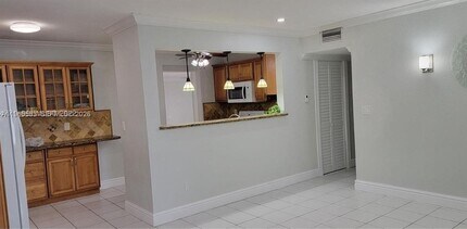 10835 SW 41st Terrace in Miami, FL - Building Photo - Building Photo