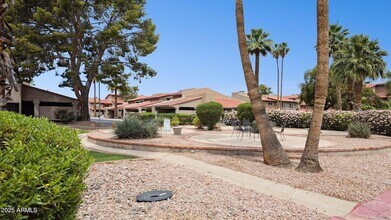 5601 N 79th St in Scottsdale, AZ - Foto de edificio - Building Photo