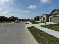 8541 Little Acorn Dr in Fort Worth, TX - Foto de edificio - Building Photo