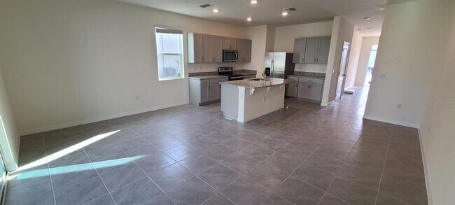 1310 Mako Wy in Kissimmee, FL - Building Photo - Building Photo